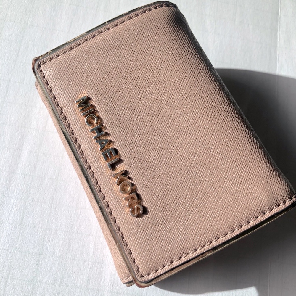 Michael Kors Pink Wallet